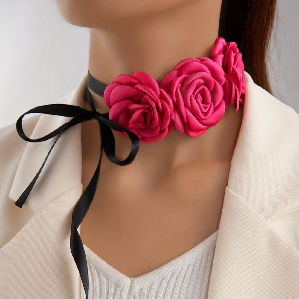 Jane Chic Designs Three Rose Cameo